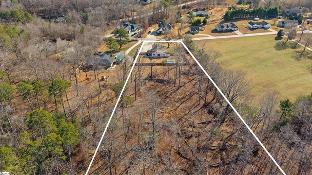 2016 Edwards Lake Road, Greer, SC 29651