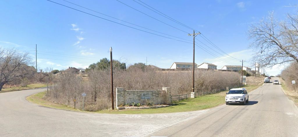 1000 Meander Road, Granbury, TX 76049