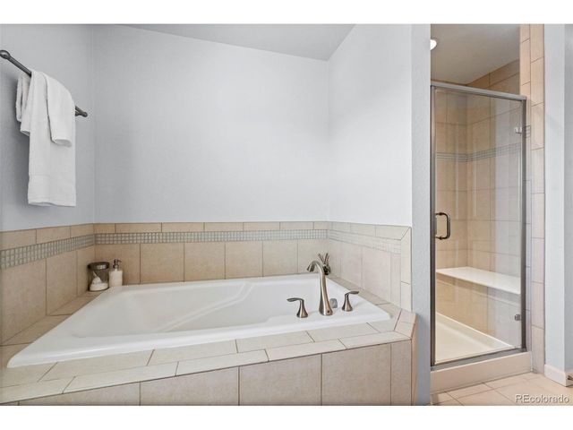 1124 Rockhurst Dr A, Highlands Ranch, CO 80129