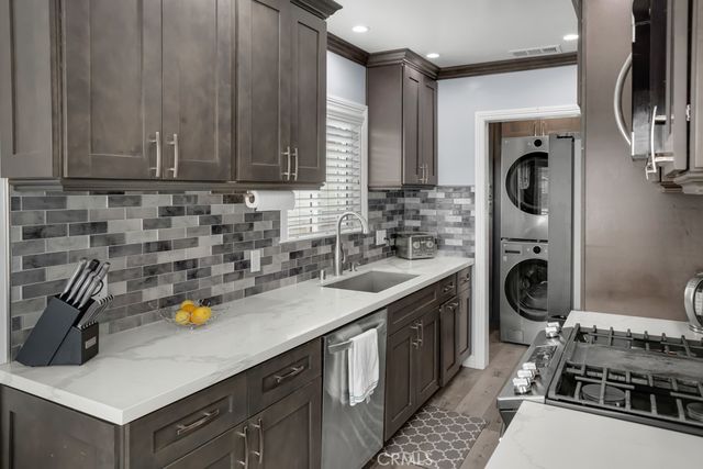 440 E Desford, Carson, CA 90745