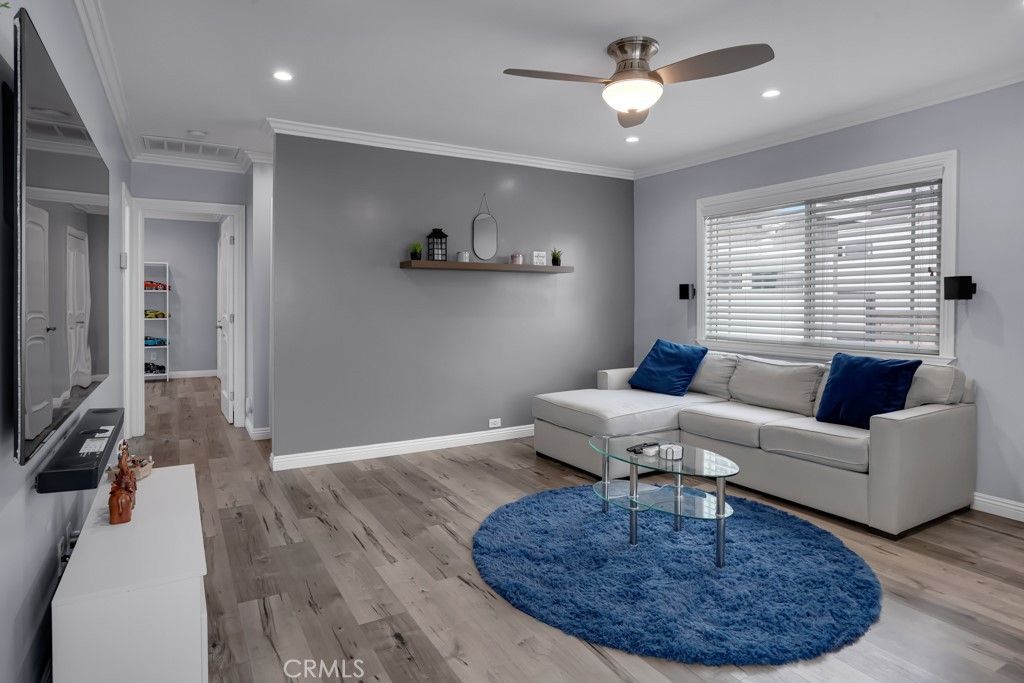 440 E Desford, Carson, CA 90745 — photo 5