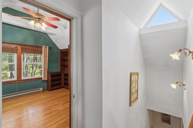 83 Stoney Hollow Rd, Tiverton, RI 02878