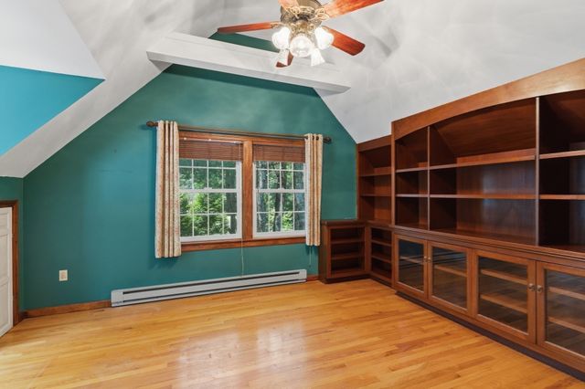 83 Stoney Hollow Rd, Tiverton, RI 02878