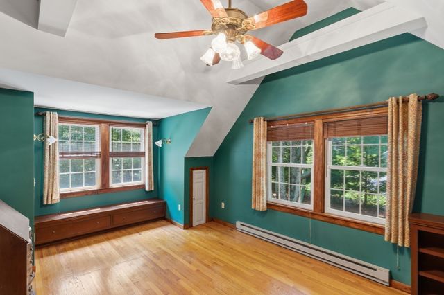 83 Stoney Hollow Rd, Tiverton, RI 02878