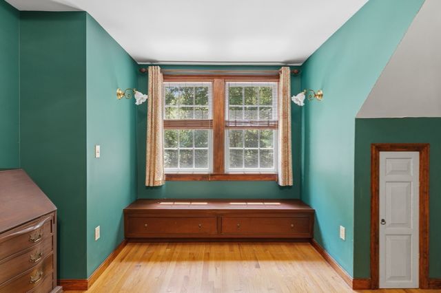 83 Stoney Hollow Rd, Tiverton, RI 02878