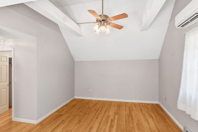 83 Stoney Hollow Rd, Tiverton, RI 02878