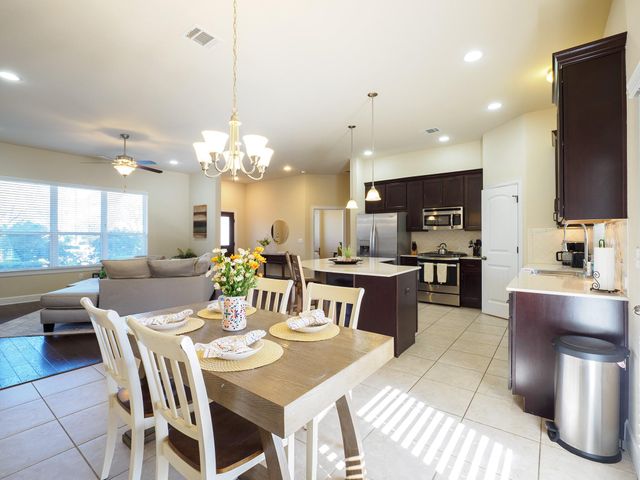 5605 Roosevelt Ave A, Austin, TX 78756