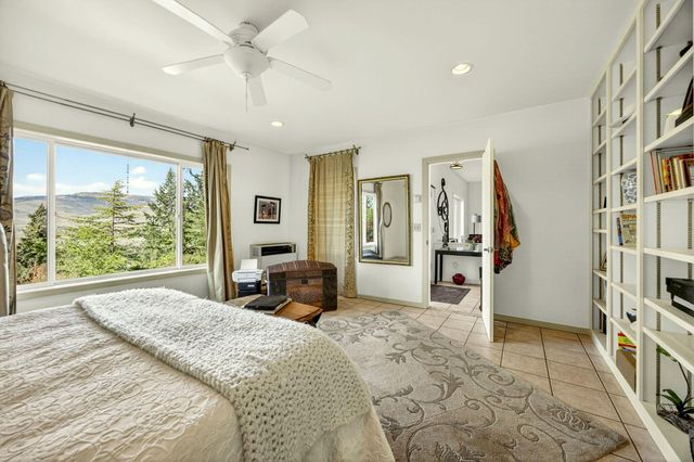 1927 Tamarack Place, Ashland, OR 97520