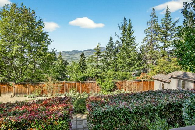 1927 Tamarack Place, Ashland, OR 97520