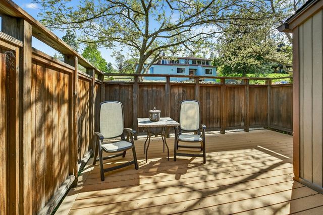 1927 Tamarack Place, Ashland, OR 97520