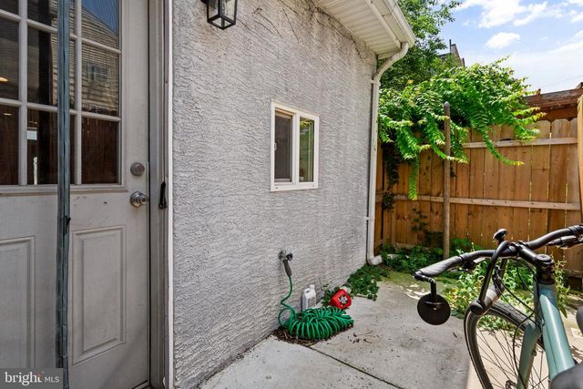 1510 N LEITHGOW ST, Philadelphia, PA 19122