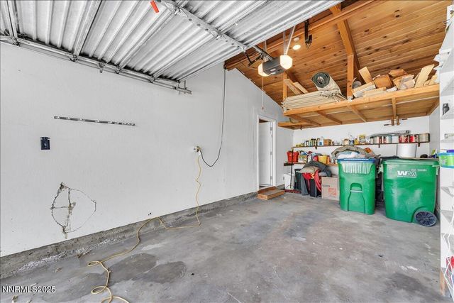 1003 Sbragia Way, Sparks, NV 89431