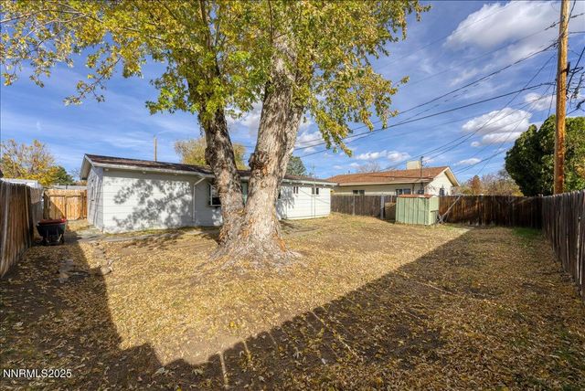 1003 Sbragia Way, Sparks, NV 89431