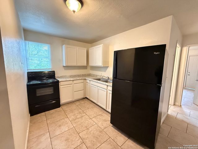 1511 W Ashby Pl Unit 3, San Antonio, TX 78201