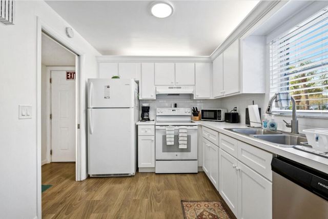 308 Southwind Court 1, North Palm Beach, FL 33408