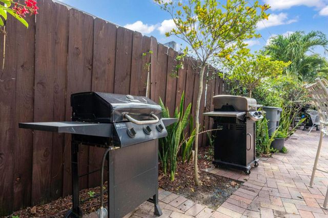 308 Southwind Court 1, North Palm Beach, FL 33408