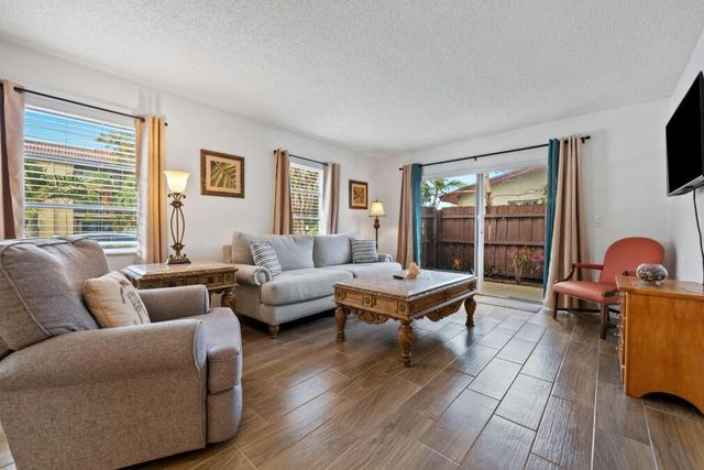 308 Southwind Court 1, North Palm Beach, FL 33408