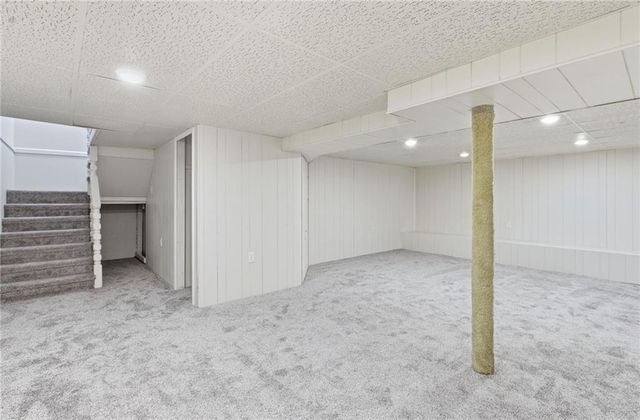 18901 E 30th Terrace S, Independence, MO 64057