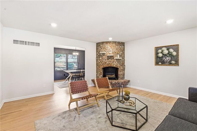 18901 E 30th Terrace S, Independence, MO 64057