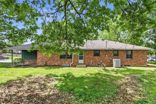 18901 E 30th Terrace S, Independence, MO 64057