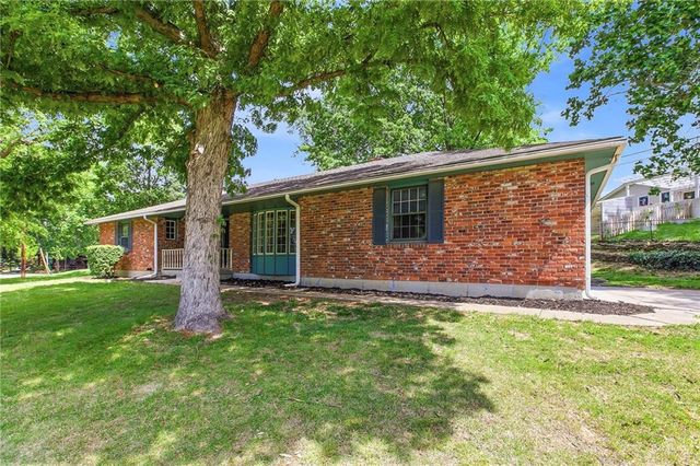 18901 E 30th Terrace S, Independence, MO 64057