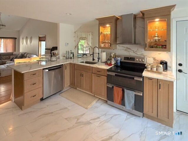109 Spruce Drive, Naugatuck, CT 06770