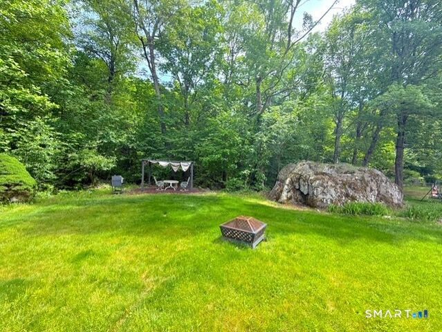 109 Spruce Drive, Naugatuck, CT 06770