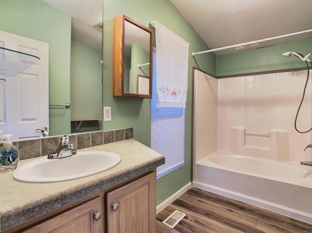 Image 36 of property listing at 300 Thornton Drive 5, El Cajon, CA 92021