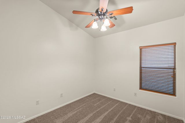 551 E Camino Luna Azul, Sahuarita, AZ 85629