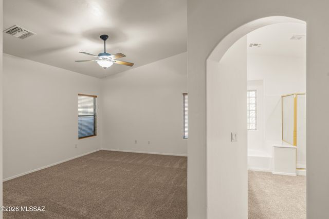 551 E Camino Luna Azul, Sahuarita, AZ 85629