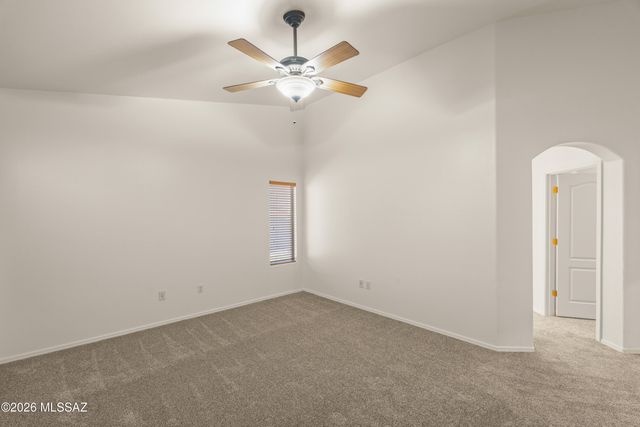 551 E Camino Luna Azul, Sahuarita, AZ 85629