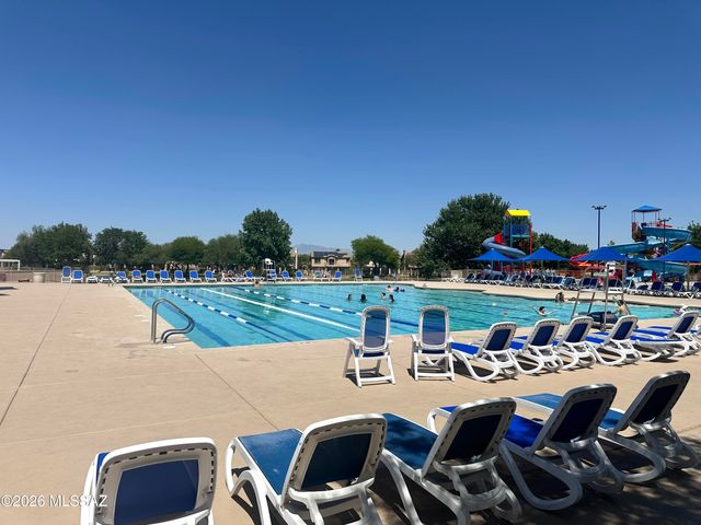 551 E Camino Luna Azul, Sahuarita, AZ 85629