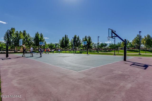 551 E Camino Luna Azul, Sahuarita, AZ 85629