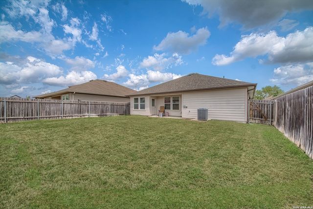 756 OCELOT CT, Seguin, TX 78155