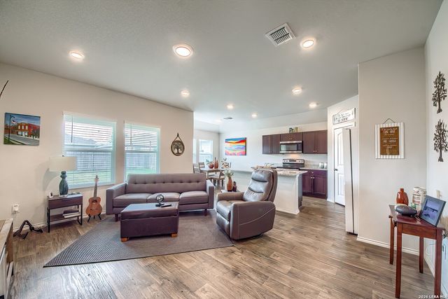 756 OCELOT CT, Seguin, TX 78155