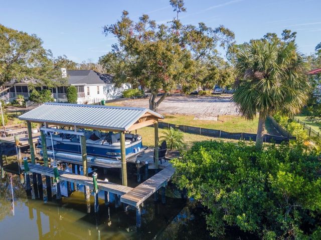 2609 N DUNDEE STREET, Tampa, FL 33629