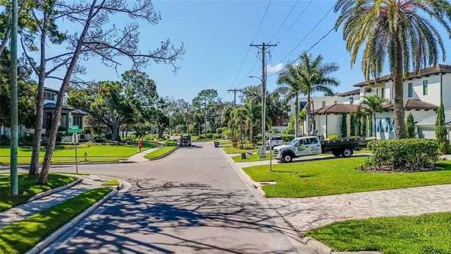 2609 N DUNDEE STREET, Tampa, FL 33629