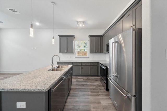 7242 Saint Augustine Street B, Houston, TX 77021