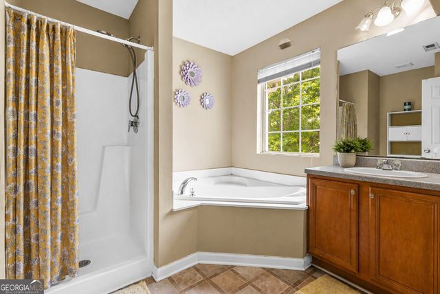 1761 Glen View Way, Hampton, GA 30228