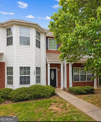 1761 Glen View Way, Hampton, GA 30228