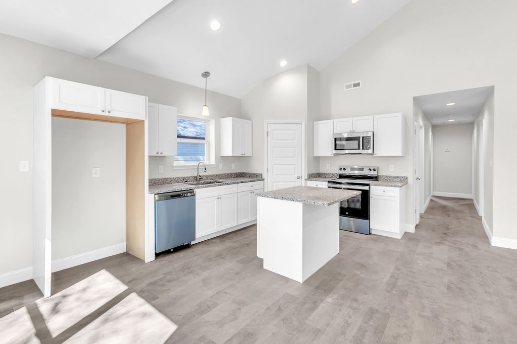 129 Lindon Street, Benton, TN 37307