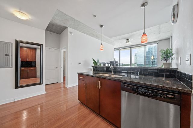 360 Nueces ST 1118, Austin, TX 78701