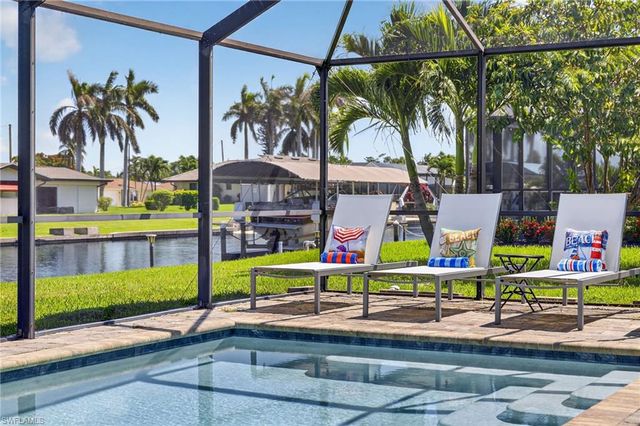 1421 Windsor CT, Cape Coral, FL 33904