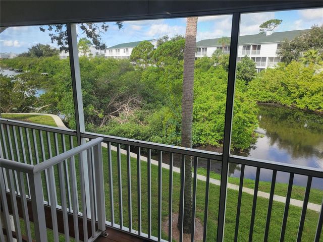 9976 INDIAN KEY TRAIL 7, Seminole, FL 33776