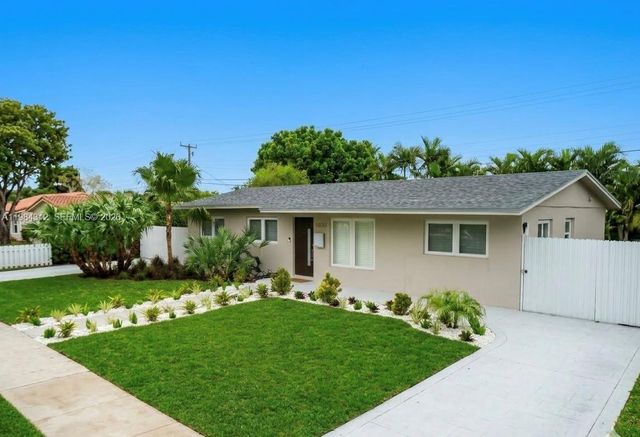 10330 SW 51st St, Miami, FL 33165