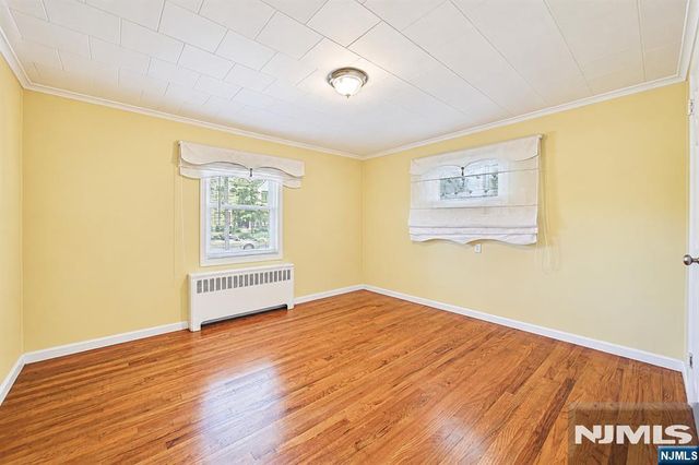 172 Behnke Avenue, Paramus, NJ 07652