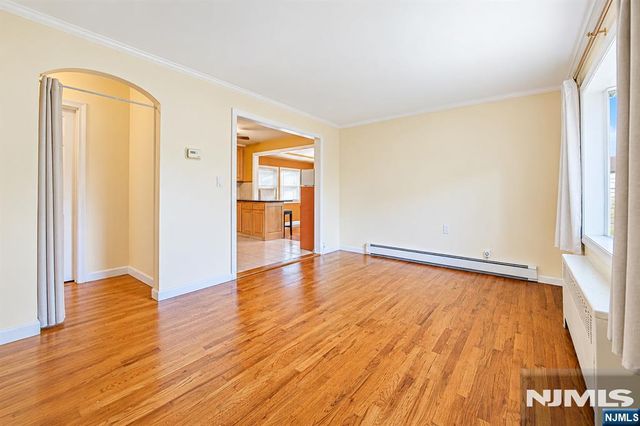 172 Behnke Avenue, Paramus, NJ 07652