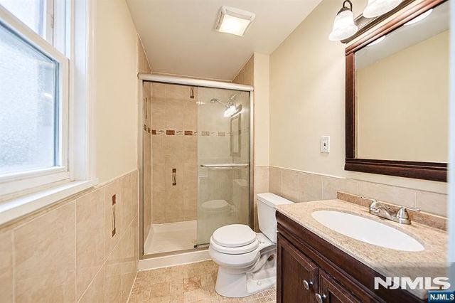 172 Behnke Avenue, Paramus, NJ 07652