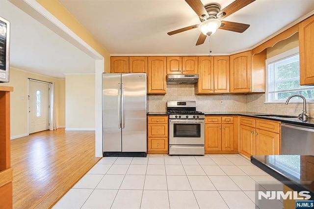172 Behnke Avenue, Paramus, NJ 07652