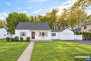 172 Behnke Avenue, Paramus, NJ 07652